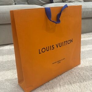 Louis Vuitton paper shopping bag